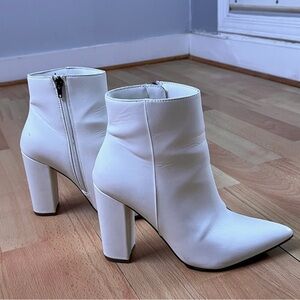 JustFab Chic White Ankle Boots